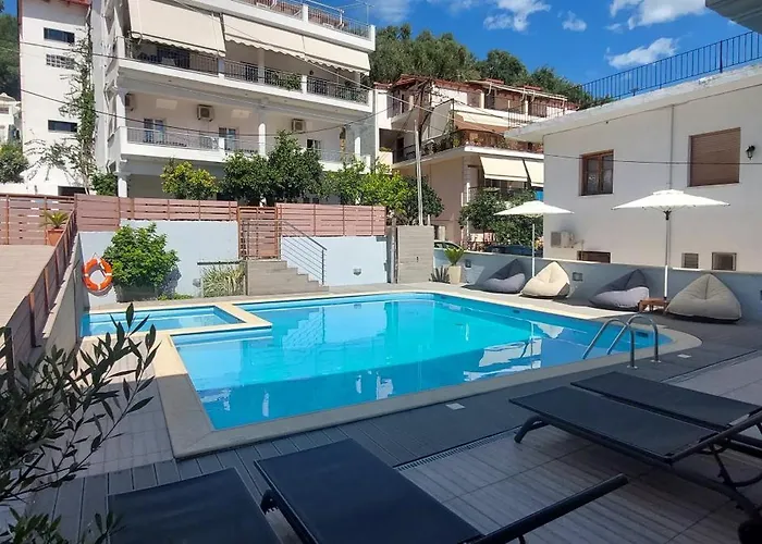 Christina Studios & Apartments